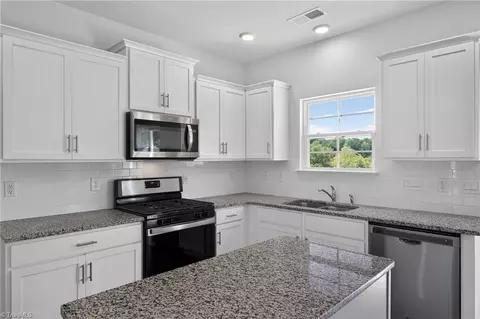 Kitchen - 3772 Traveler Dr, Trinity, NC 27370 photo 2 of 3