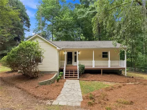 528 Wright Rd, Kernersville, NC 27284