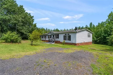 5533 Burton Chapel Rd, Mebane, NC 27302