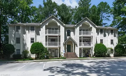 5934 Friendly Ave W #K, Greensboro, NC 27410