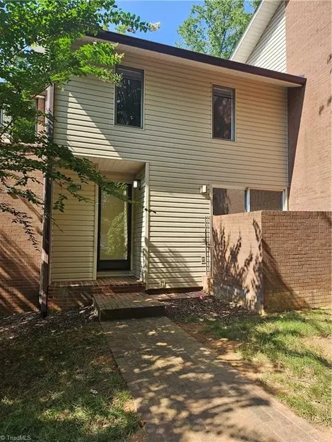 113 Forest View Dr, Winston Salem, NC 27104
