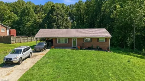 5354 Sunrise Ter, Winston Salem, NC 27105