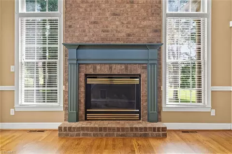 Living - 6973 Chapsworth Dr, Trinity, NC 27370 photo 2 of 5