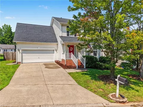 611 Camden Place Dr, Winston Salem, NC 27103