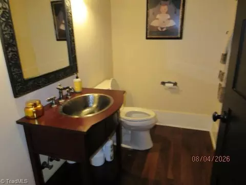 Bath - 397 Curry Rd, High Point, NC 27265 photo 2 of 2