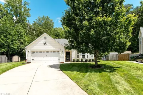 4687 Carlton Ct, Walkertown, NC 27051