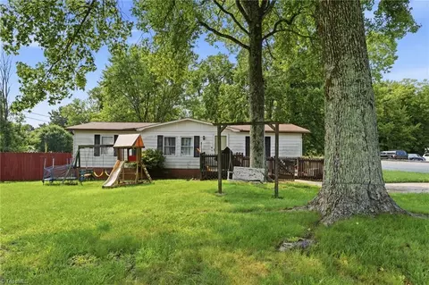 374 Grimes Blvd, Lexington, NC 27292
