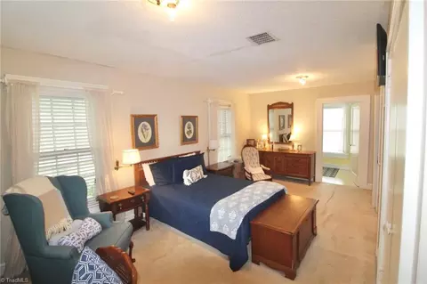 Bedroom - 710 Sunset Dr, High Point, NC 27262 photo 2 of 6