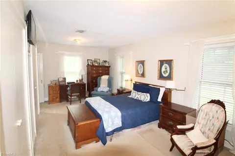 Bedroom - 710 Sunset Dr, High Point, NC 27262 photo 1 of 6