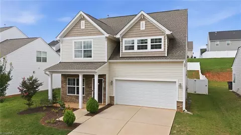 3457 River Farm Dr, Kernersville, NC 27284