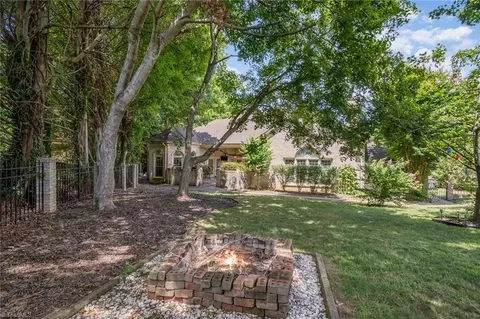 Exterior - 2512 Burch Pt, High Point, NC 27265 photo 7 of 18