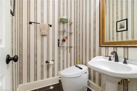 Bath - 2512 Burch Pt, High Point, NC 27265 photo 3 of 8