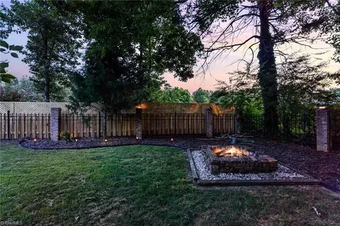 Exterior - 2512 Burch Pt, High Point, NC 27265 photo 15 of 18