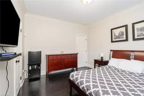 Bedroom - 2512 Burch Pt, High Point, NC 27265 photo 2 of 5