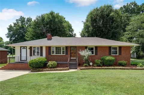 1106 Walnut St, Reidsville, NC 27320