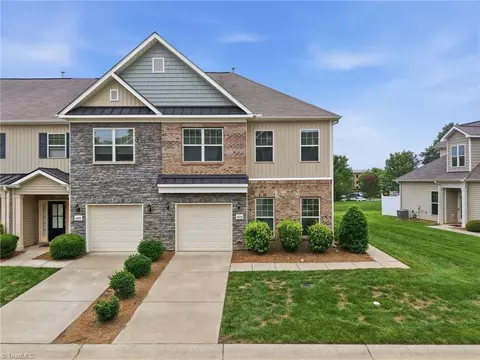 4020 Canterwood Dr, Greensboro, NC 27410