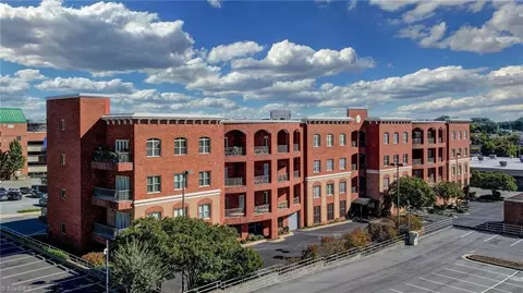 113 Church St N #312, Greensboro, NC 27401