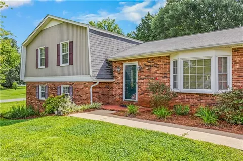 Exterior - 101 Asheview Ct, King, NC 27021 photo 3 of 9