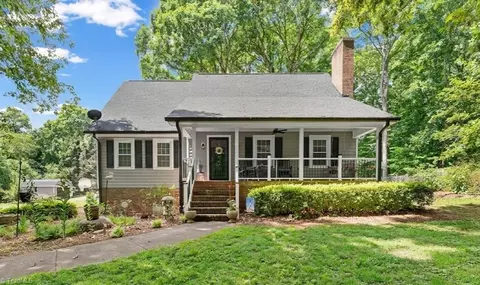 5754 Stanleyville Dr, Winston Salem, NC 27105