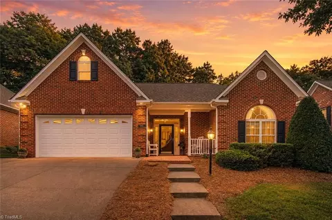 141 Sterling Point Ct, Winston Salem, NC 27104