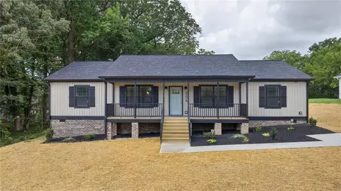 2274 Darwick Rd, Winston Salem, NC 27127