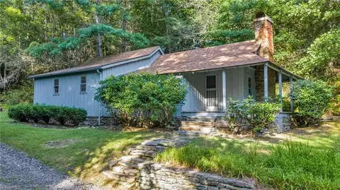 1092 Hartzog Ford Rd, West Jefferson, NC 28694