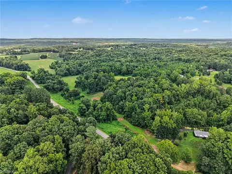 543 Bald Hill Loop Rd, Madison, NC 27025 photo 13