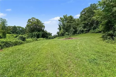 543 Bald Hill Loop Rd, Madison, NC 27025 photo 5