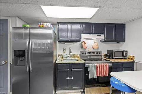 Kitchen - 4763 Pineview Dr, Trinity, NC 27370 photo 3 of 3