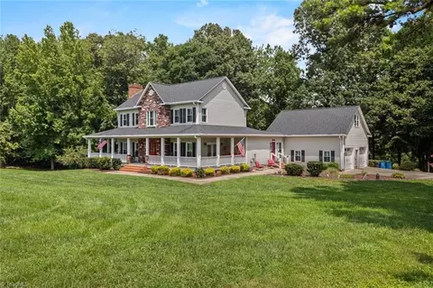325 Buck Seaford Rd, Mocksville, NC 27028