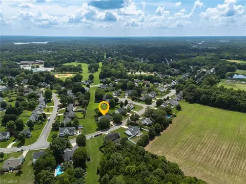 View/Area - 3658 Single Leaf Ct, High Point, NC 27265 photo 6 of 9