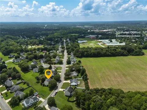 View/Area - 3658 Single Leaf Ct, High Point, NC 27265 photo 5 of 9