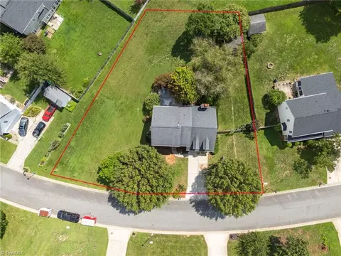 View/Area - 3658 Single Leaf Ct, High Point, NC 27265 photo 1 of 9