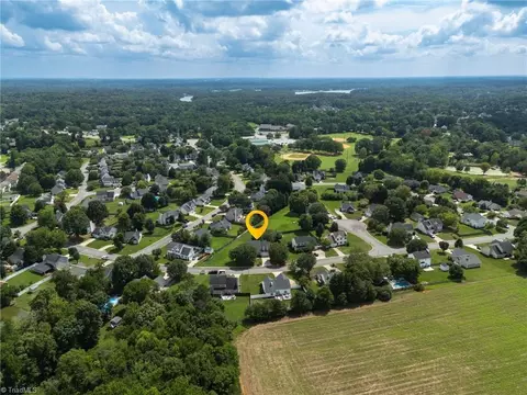 View/Area - 3658 Single Leaf Ct, High Point, NC 27265 photo 7 of 9