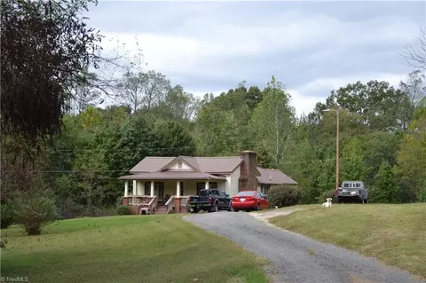 137 Derris Rd, Stoneville, NC 27048