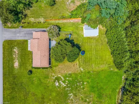 View/Area - 307 Devon Dr E, Mount Airy, NC 27030 photo 1 of 6