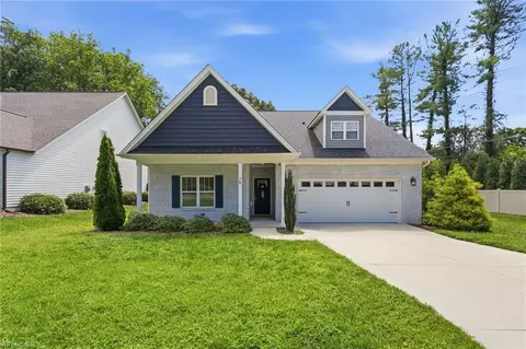 78 Robinhood Cir, Winston Salem, NC 27106
