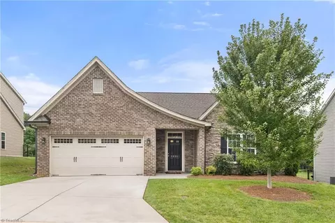3831 Rutherford Ct, Winston Salem, NC 27106