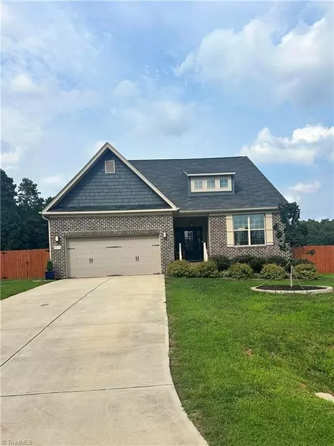 6475 Rogers Farm Rd, Pleasant Garden, NC 27313