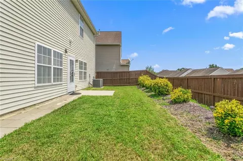 Exterior - 825 Hedgepath Ter, High Point, NC 27265 photo 3 of 3
