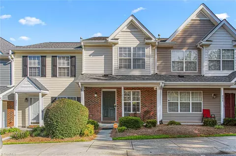 223 Bridford Downs Dr, Greensboro, NC 27407