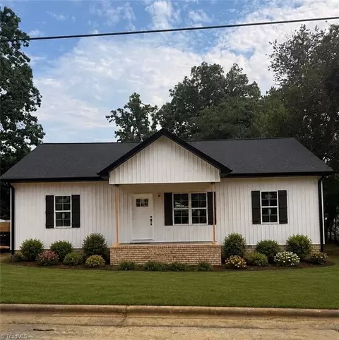3719 Sharon Ave, Greensboro, NC 27405
