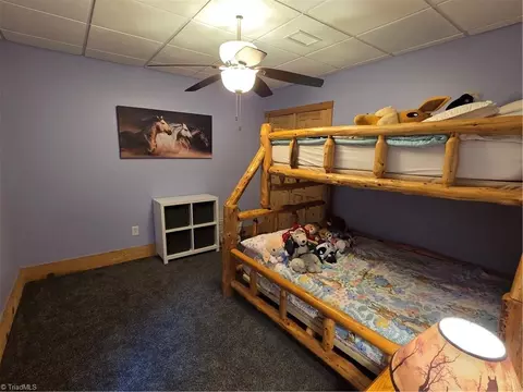 Bedroom - 1647 Staghorn Rd, Purlear, NC 28665 photo 4 of 4