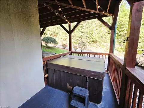 Exterior - 1647 Staghorn Rd, Purlear, NC 28665 photo 4 of 10