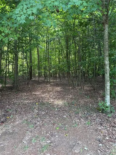 5448 Milford Rd, Greensboro, NC 27405