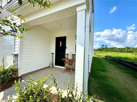 Exterior - 227 Plumtree Ct, King, NC 27021 photo 5 of 7