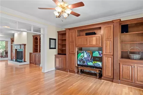 Living - 404 Ararat Rd, Pilot Mountain, NC 27041 photo 6 of 6