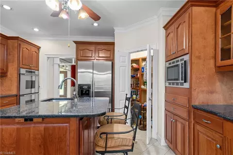 Kitchen - 404 Ararat Rd, Pilot Mountain, NC 27041 photo 3 of 4