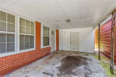 Exterior - 4994 Hampton Rd, Clemmons, NC 27012 photo 2 of 5