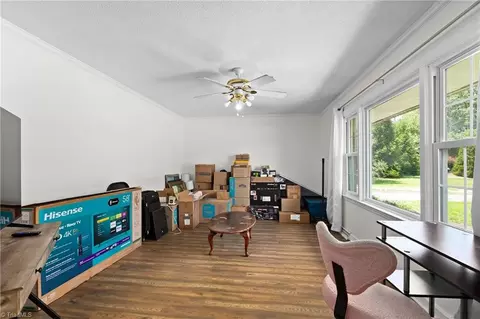 Living - 4994 Hampton Rd, Clemmons, NC 27012 photo 1 of 2